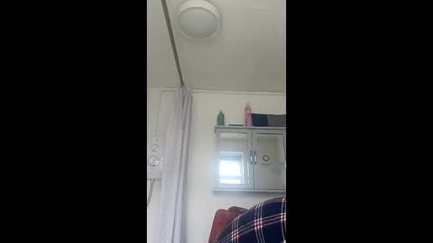 mr_i_ online show from 05-15-26, 08:54