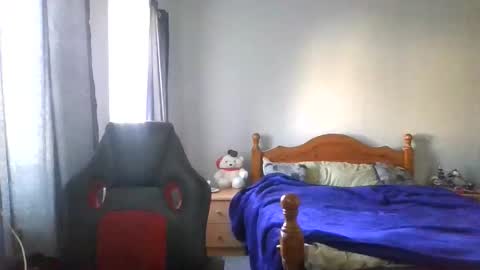 mr_i_ online show from 05-27-26, 06:54