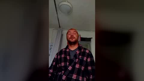 mr_i_ online show from 06-18-26, 09:25