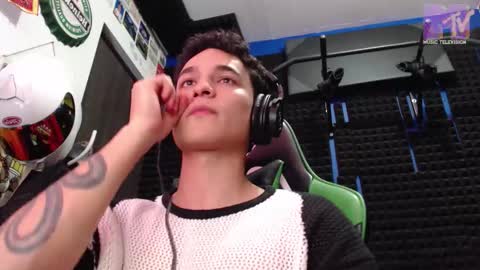 Snapshot of mr_lollipop77 chatting on 10-23-25, 11:03 Call me Angel please online show from 10-23-25, 11:03