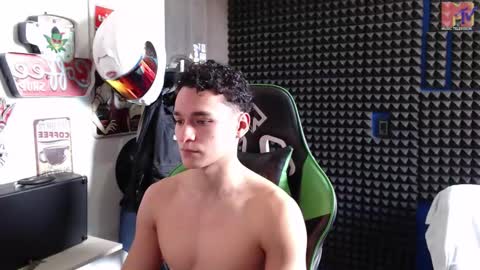 Snapshot of mr_lollipop77 chatting on 11-18-25, 06:23 Call me Angel please online show from 11-18-25, 06:23