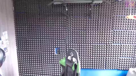 Snapshot of mr_lollipop77 chatting on 01-05-26, 05:27 Call me Angel please online show from 01-05-26, 05:27