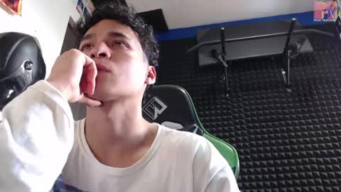 Snapshot of mr_lollipop77 chatting on 04-01-26, 06:05 Call me Angel please online show from 04-01-26, 06:05