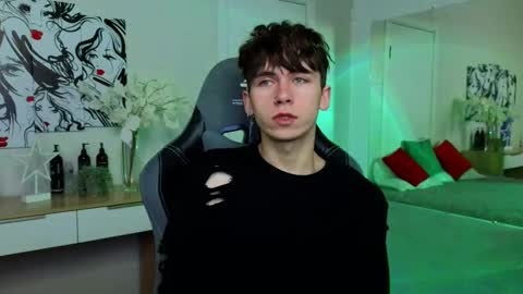 Kris online show from 02-14-25, 10:25