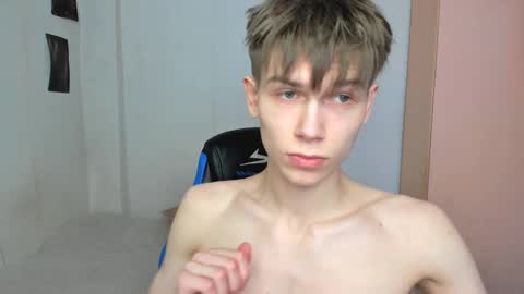 Snapshot of mr_makentoshi chatting on 02-18-25, 10:05 Makentoshi online show from 02-18-25, 10:05