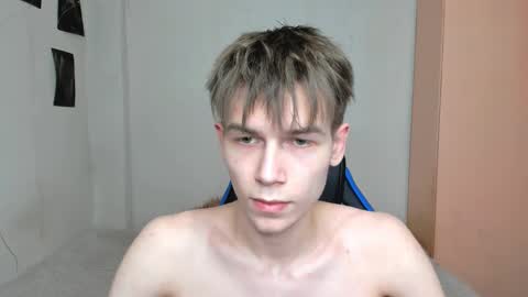 Snapshot of mr_makentoshi chatting on 02-22-25, 12:16 Makentoshi online show from 02-22-25, 12:16