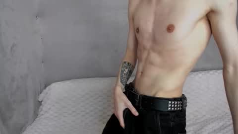 Snapshot of mr_makentoshi chatting on 09-15-25, 07:30 Makentoshi online show from 09-15-25, 07:30