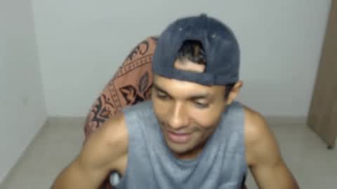 Max online show from 11-08-25, 12:49