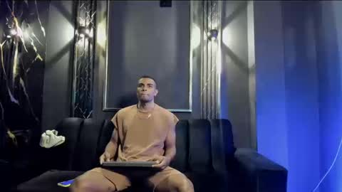 mr_maximo online show from 09-20-25, 04:57