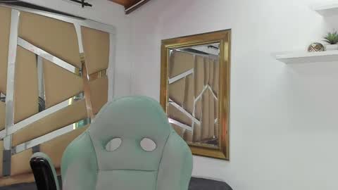 MIKEE online show from 02-21-25, 03:01