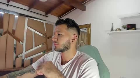 MIKEE online show from 02-23-25, 03:02