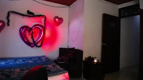 Snapshot of mr_mrscurie chatting on 12-07-24, 10:28 Mr Mrs Curie online show from 12-07-24, 10:28