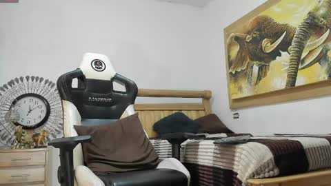 mr_stiven_ online show from 05-25-26, 04:18