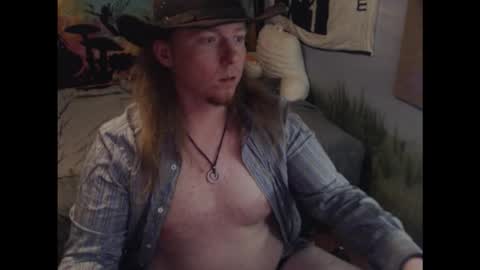 Snapshot of mr_strawberry chatting on 01-18-26, 01:04 mr_strawberry online show from 01-18-26, 01:04