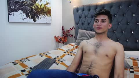 Snapshot of mr_williseo chatting on 12-29-24, 11:29 williseo online show from 12-29-24, 11:29