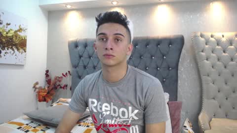 Snapshot of mr_williseo chatting on 01-08-25, 08:07 williseo online show from 01-08-25, 08:07