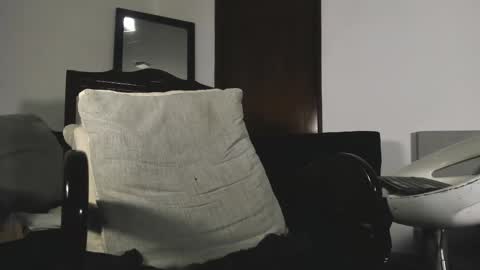 Snapshot of mrandrey23 chatting on 09-25-25, 05:11 mrandrey23 online show from 09-25-25, 05:11