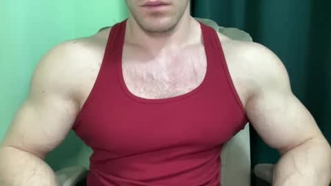 Snapshot of mrbiceps_23 chatting on 01-28-25, 11:49 Mrbiceps23 online show from 01-28-25, 11:49
