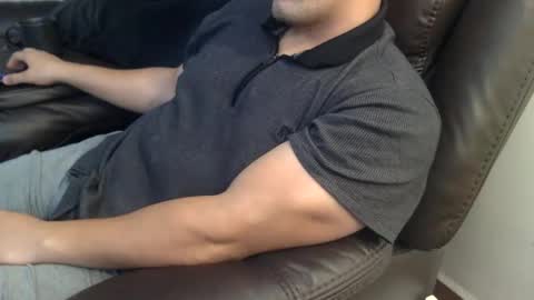 Snapshot of mrbree chatting on 10-22-25, 05:13 Mr Bree online show from 10-22-25, 05:13