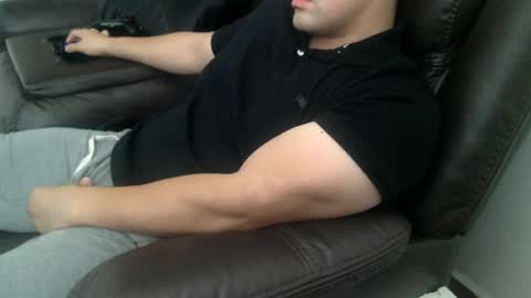 Snapshot of mrbree chatting on 10-24-25, 04:58 Mr Bree online show from 10-24-25, 04:58