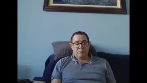 Snapshot of mrcaruso chatting on 01-10-26, 10:28 Mrcaruso online show from 01-10-26, 10:28