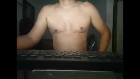 Snapshot of mrdongato01 chatting on 01-24-25, 10:43 Gato online show from 01-24-25, 10:43