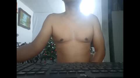 Snapshot of mrdongato01 chatting on 01-10-26, 11:12 Gato online show from 01-10-26, 11:12