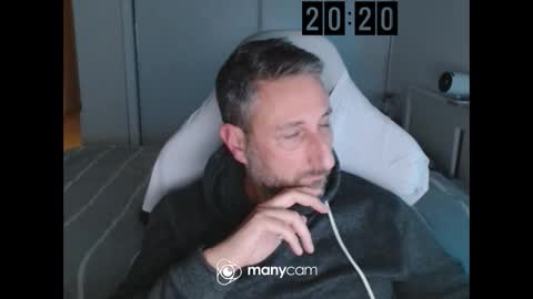 Snapshot of mrdr0o0o chatting on 11-17-25, 07:19 mrdr0o0o online show from 11-17-25, 07:19