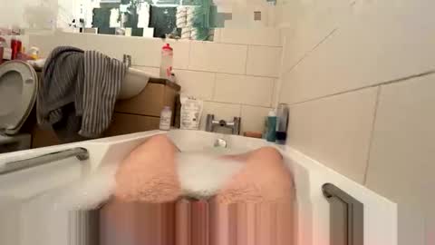 Snapshot of mrel69681500 chatting on 11-24-25, 06:29 mrel69681500 online show from 11-24-25, 06:29