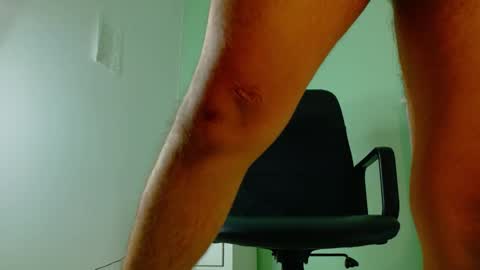 Snapshot of mrfox__ chatting on 11-24-25, 07:24 Mr Fox online show from 11-24-25, 07:24