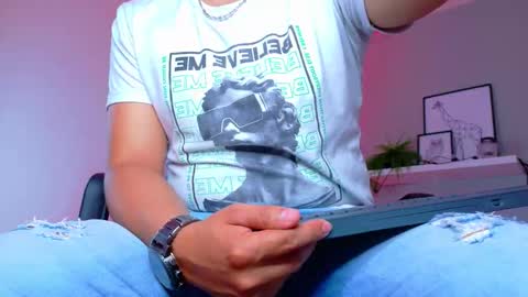 Snapshot of mrfox__ chatting on 01-07-26, 08:00 Mr Fox online show from 01-07-26, 08:00