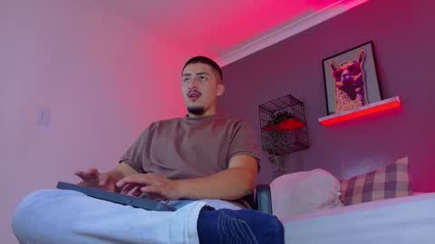 Snapshot of mrfox__ chatting on 01-16-26, 07:29 Mr Fox online show from 01-16-26, 07:29