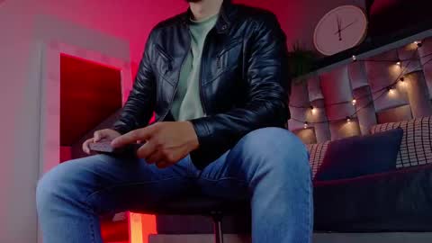 Snapshot of mrfox__ chatting on 02-16-26, 07:21 Mr Fox online show from 02-16-26, 07:21