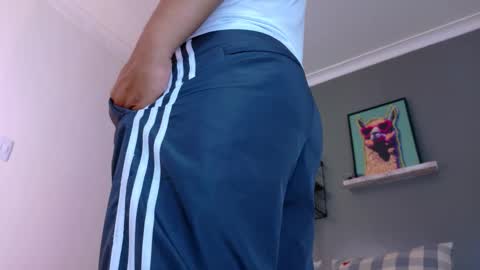 Snapshot of mrfox__ chatting on 03-09-26, 06:23 Mr Fox online show from 03-09-26, 06:23