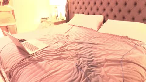 Snapshot of mrfuntime4you chatting on 12-23-25, 04:10 MrFunTimeforYou online show from 12-23-25, 04:10