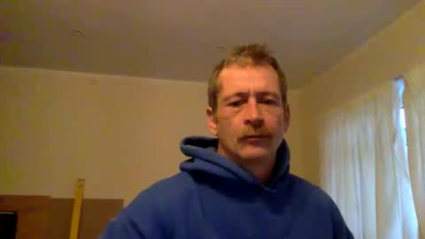 Snapshot of mrgoodkat79 chatting on 12-21-25, 08:32 mrgoodkat79 online show from 12-21-25, 08:32