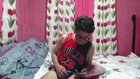 mrheartthief online show from 06-10-26, 04:50
