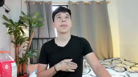 Bastian online show from 06-26-26, 08:24