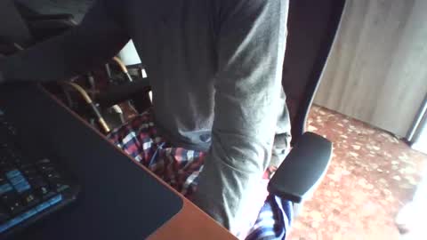 Snapshot of mrhotboy9906 chatting on 10-16-25, 09:43 mrhotboy9906 online show from 10-16-25, 09:43