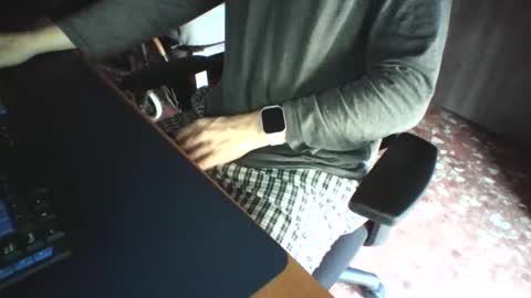 Snapshot of mrhotboy9906 chatting on 10-19-25, 02:18 mrhotboy9906 online show from 10-19-25, 02:18