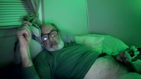 Snapshot of mrjames59 chatting on 12-20-25, 03:24 mrjames59 online show from 12-20-25, 03:24