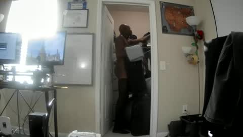 Snapshot of mrlonge1 chatting on 09-19-25, 09:48 Longbi1 online show from 09-19-25, 09:48