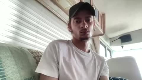 Snapshot of mrmacgyver580173708915485205 chatting on 07-03-26, 10:05 mrmacgyver580173708915485205 online show from 07-03-26, 10:05