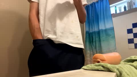 Snapshot of mrmeltyourheart chatting on 10-05-25, 10:40 James online show from 10-05-25, 10:40