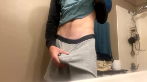 Snapshot of mrmeltyourheart chatting on 10-20-25, 03:18 James online show from 10-20-25, 03:18