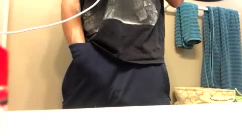 Snapshot of mrmeltyourheart chatting on 11-04-25, 08:30 James online show from 11-04-25, 08:30