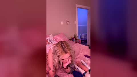 Snapshot of mrowmeow chatting on 03-27-26, 03:45 mrowmeow online show from 03-27-26, 03:45