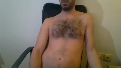 Snapshot of mrralph__90 chatting on 12-28-24, 10:44 Mrralph online show from 12-28-24, 10:44
