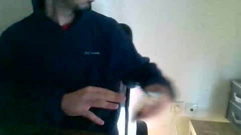 Snapshot of mrralph__90 chatting on 02-25-25, 02:22 Mrralph online show from 02-25-25, 02:22