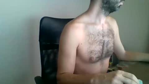 Snapshot of mrralph__90 chatting on 11-19-25, 07:30 Mrralph online show from 11-19-25, 07:30